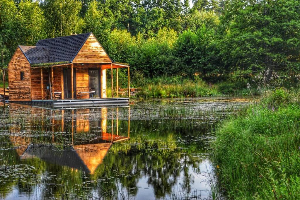 Heather Hut, Off-Grid Cottage On A Pond+2 Ha Darzkowo Extérieur photo